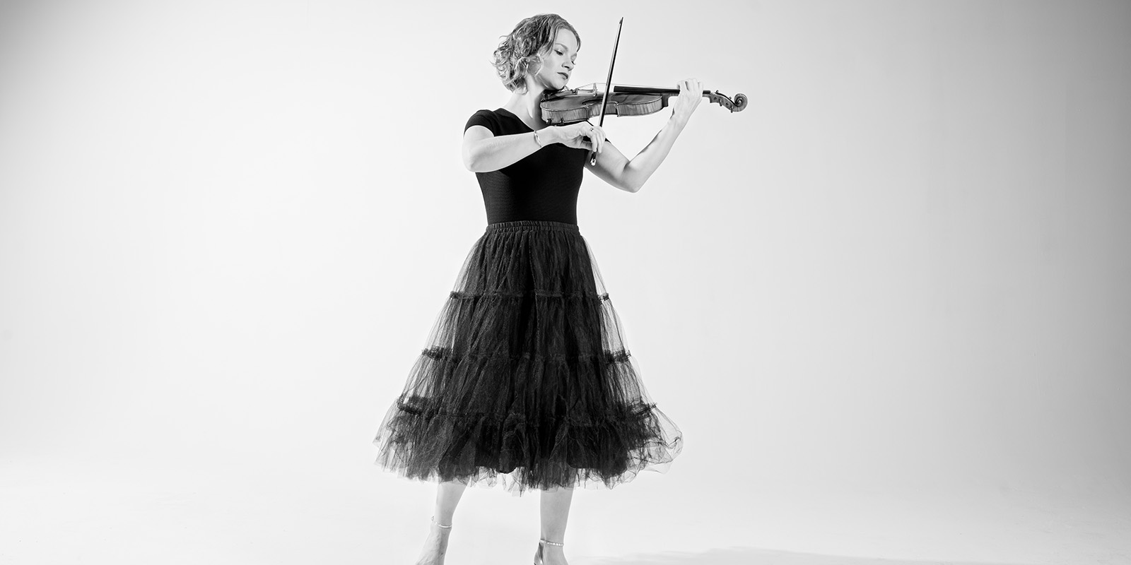 Celebrated Violinist Hilary Hahn to Appear Sept. 21 with All-Bach Program